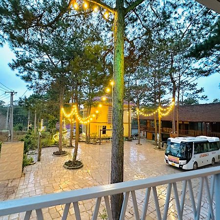 Henisi Homestay Mang Den Kon Von Kla Exterior foto